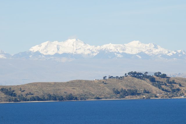 Isla de la Luna, Illampu (gauche) et Ancohuma (droite)