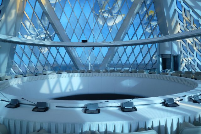 Dans la pyramide