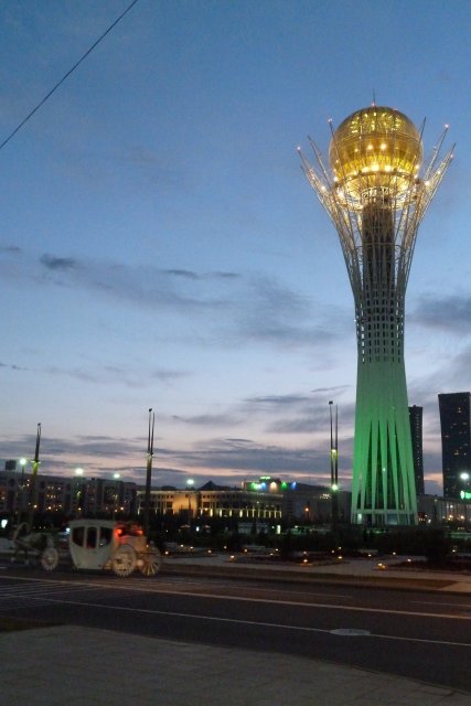 Le monument Bayterek